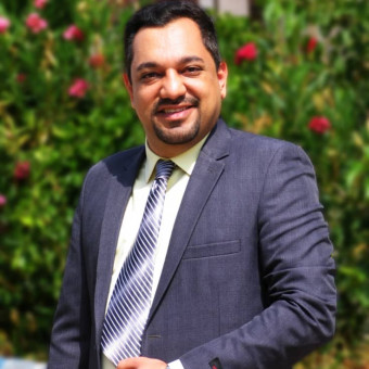 امین داستانپور