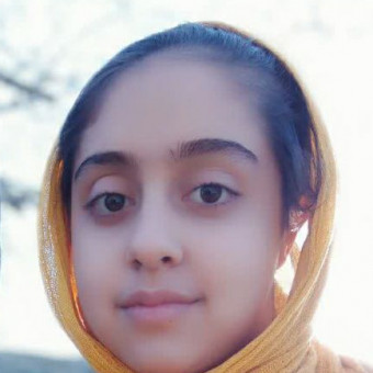 آیناز نامنی