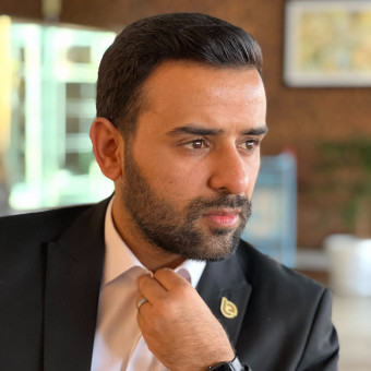 محسن حقیقی