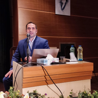 ناصر منصوری