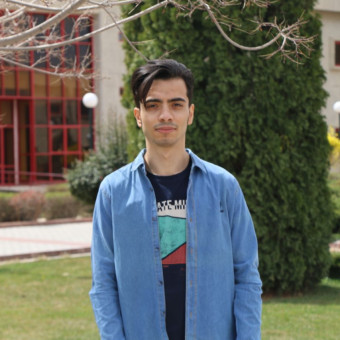 حسین اسحاقیان