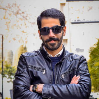 کورش غریب‌نواز