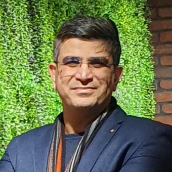 معین نادری