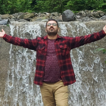 امیر شیرغلامی