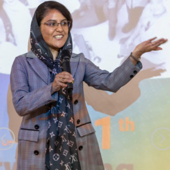 شقایـق زارع