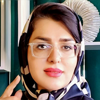 فروغ نقیب زاده