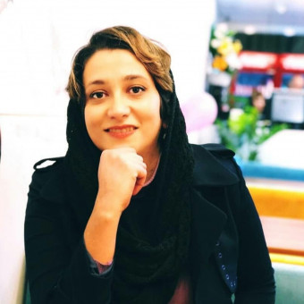 مهرنوش زندی