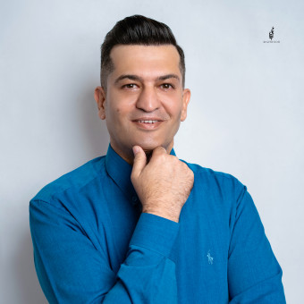 منوچهر جیحانی