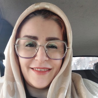 منیره حاجیان