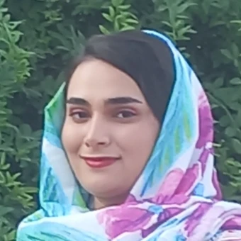 مینا صادقیان