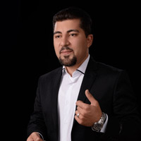 مجتبی اکبری