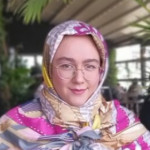 خانم عاطفه حسین