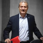 استاد آقائی