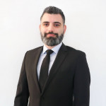 آقای شاهین آزاد