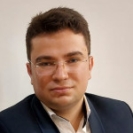 پوریا رسولی اسکوئی