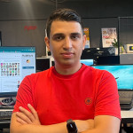 آریا میرزائی