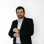 علیرضا مقدس