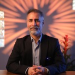 مهرداد مولایی