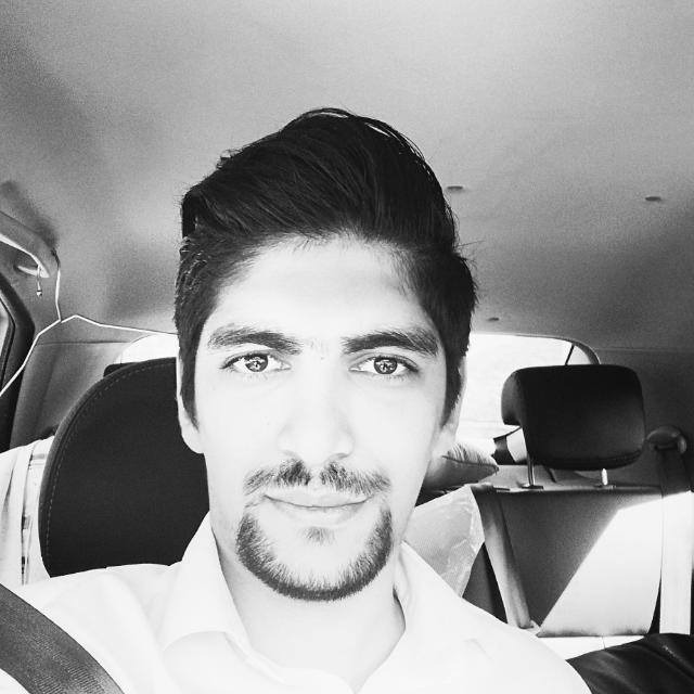 سینا آقااحمدی