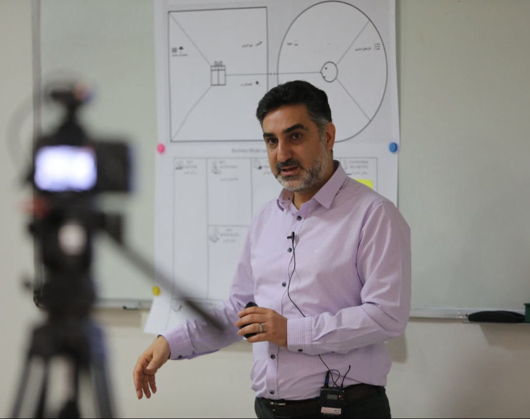 وبینار از ایده تا مدل کسب و کار اجرایی