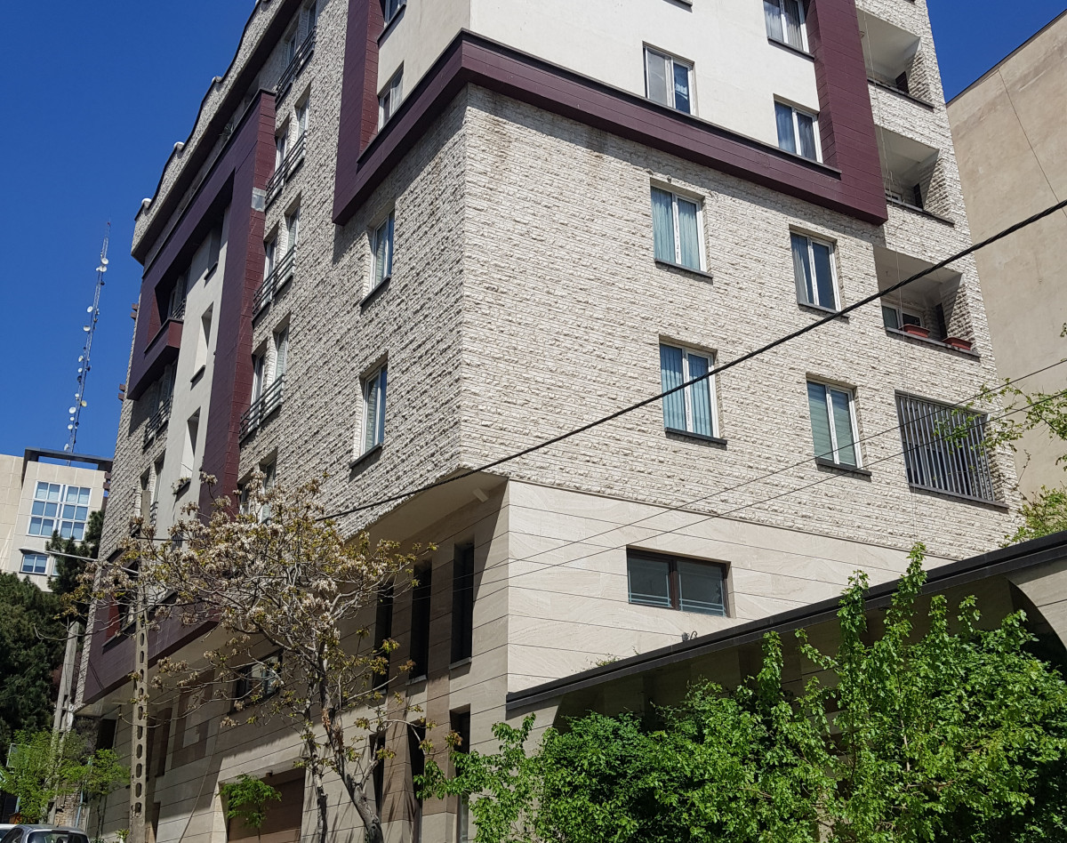 رفع چالشهای دانشجویان و مهندسین خانم و آقا در کارآموزی پروژه های ساختمانی