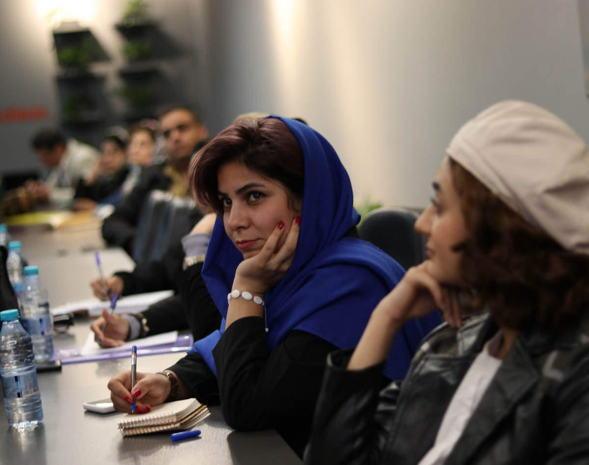 وبینار فروش در لحظه