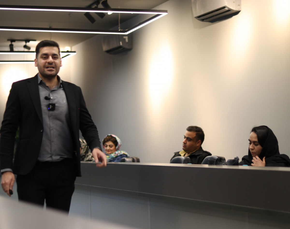 وبینار چرا مشتری ندارم؟