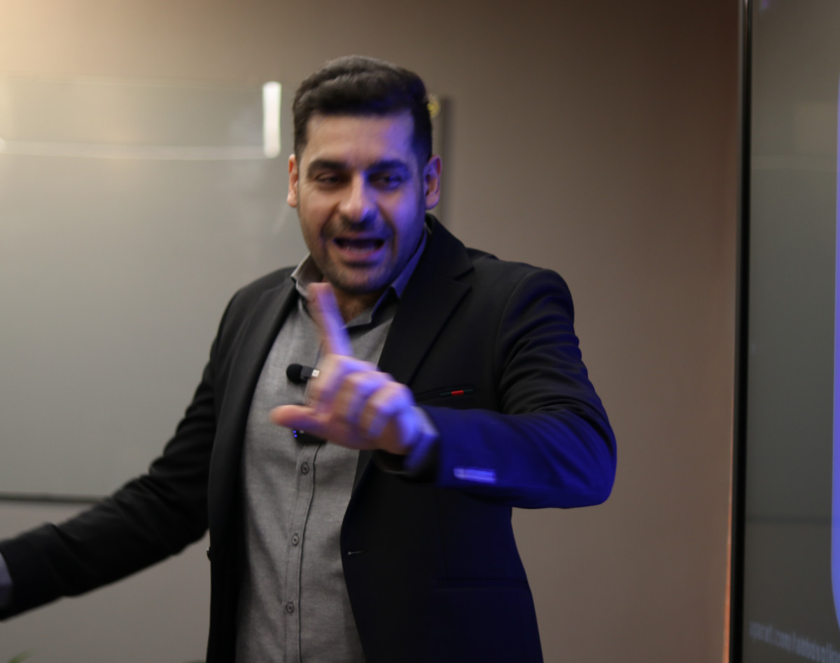 چطوری تبلیغات برم؟