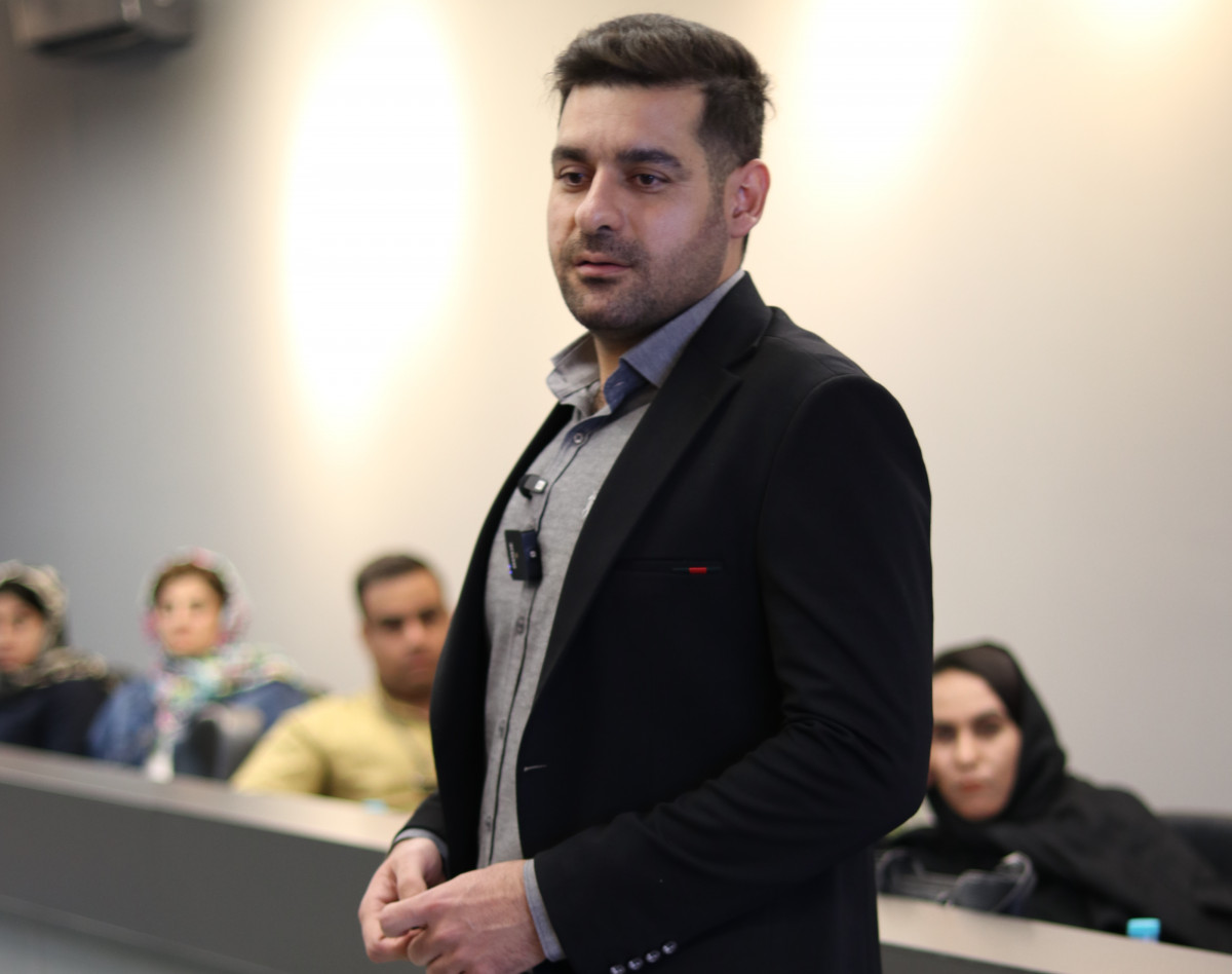 وبینار علت کم شدن مشتری کسب کارم