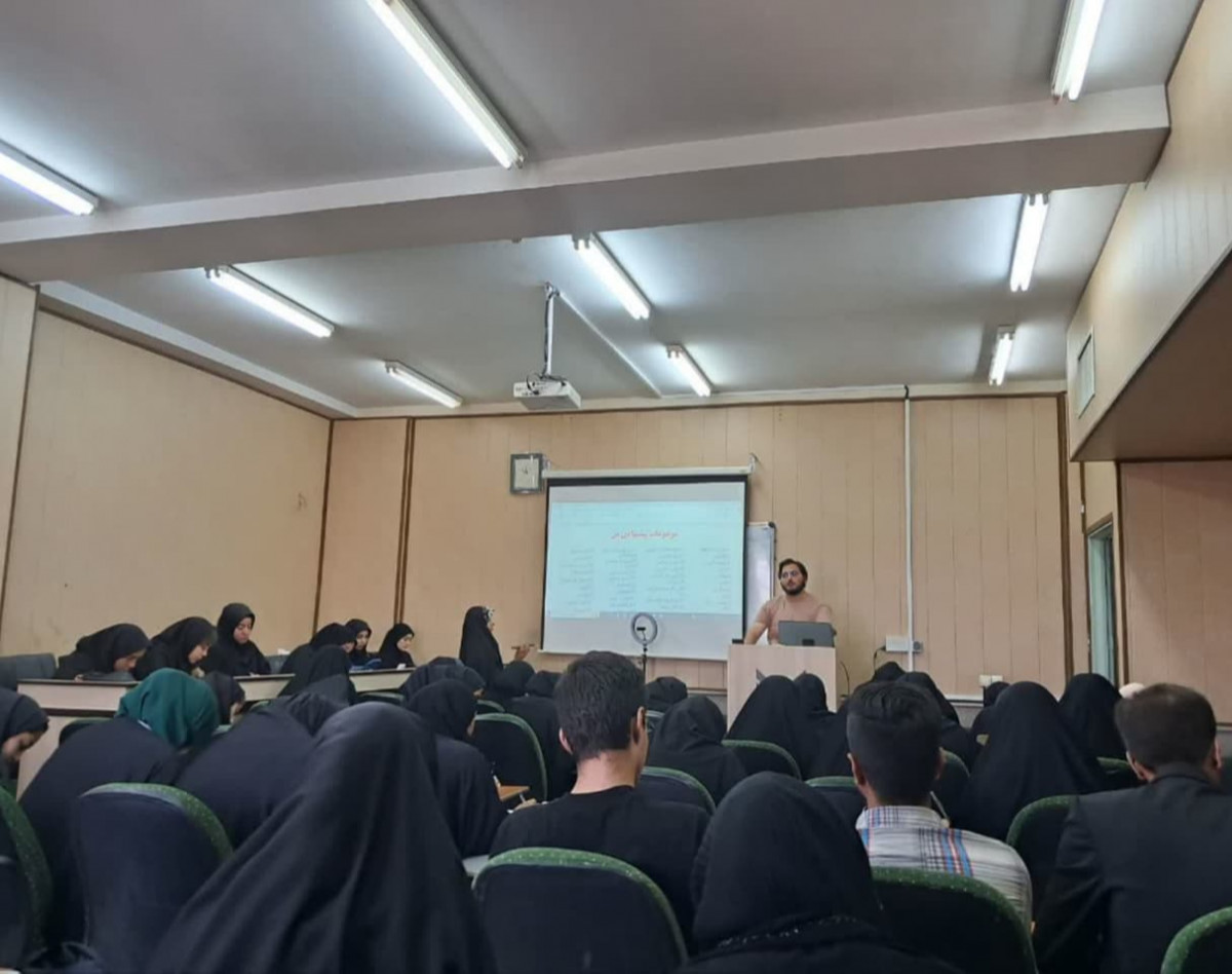 جلسه آخر کانون نویسندگان را آنلاین شرکت کنید