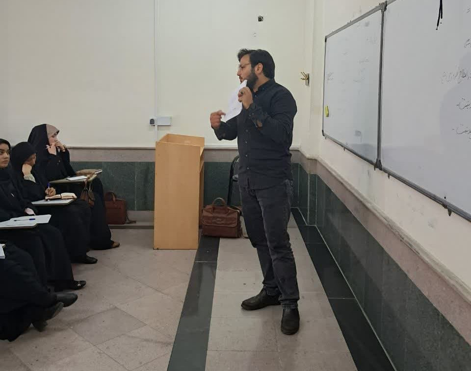 جلسه جبرانی کانون نویسندگان