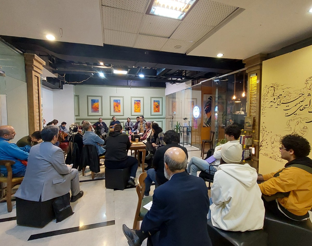 وبینار کتاب خوانی مغز. جلسه ۱۲ کتاب ۷/۵درس درباره مغز لیزا فلدمن بارت